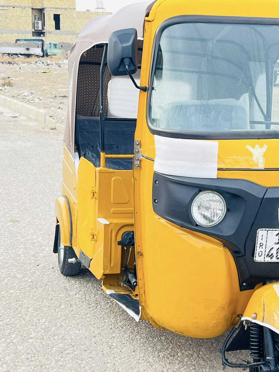 لبيع تكتك موديل 21   رقم وسنويه مكاني لمجر كشره كفاله سعر 6650 ،،***********
