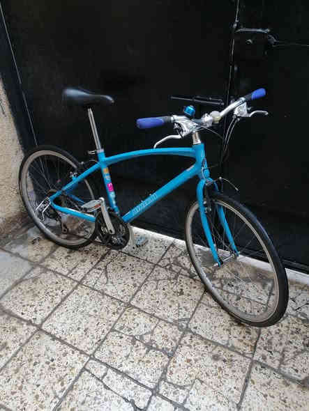 السلام عليكم 
للبيع C700 حجم 26 فول المنيوم لون مميز 
قطعه تخبل كله بلادي مكاني حي الجهاد
 الشراي يتواصل وياي 
*********** واتساب
