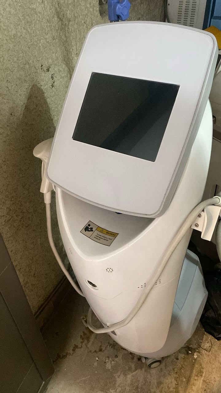 متوفر اجهزه طبيه للبيع
جهاز ليزر ازاله الشعر 
جهاز هايفو
جهاز حقن الكتروني
جهاز تبريد 
جهاز الفلاسكور لازاله الشعيرات الدمويه 
للاستفسار واتساب ***********
