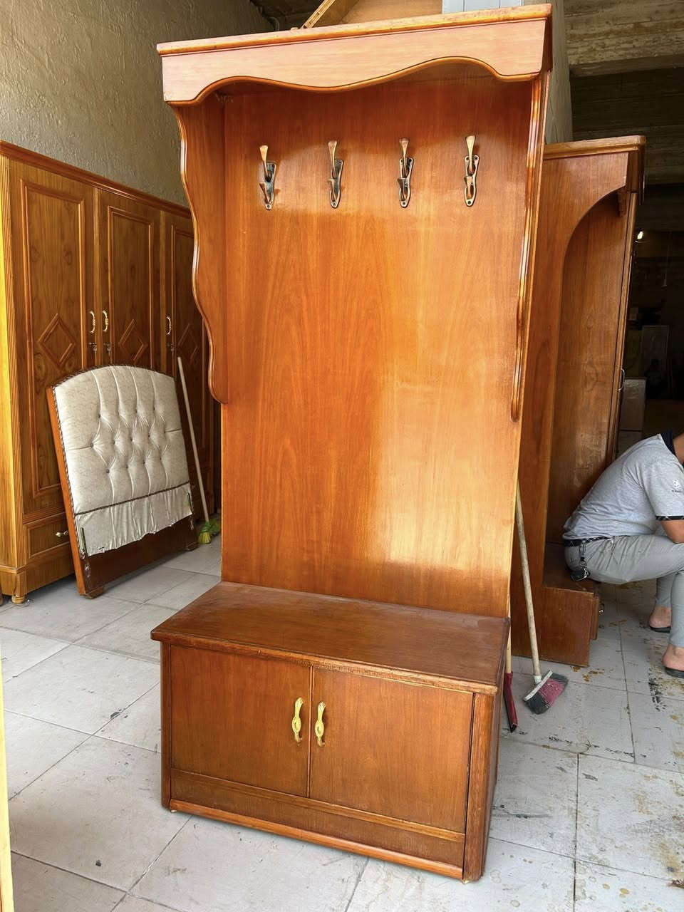 غرفه للبيع 🔥🔥
5 باب ملحق 🚪صاج دنك ظهر الكنتور چمبر شغل توصي ثقيل تكمه🔱⚜️👍🏻👌🏻🔥🔥
للاستفسار الاتصال على الارقام 
اسيا 📞(***********)
كورك📞  (***********)
عنواننا موصل 
حي الحدباء سايدين الصديق معرض عمار ابو حمزه قرب كماليات سند ⭕️⭕️
مستعدون لشراء غرف النوم والكناتير الصاج 👍🏻
