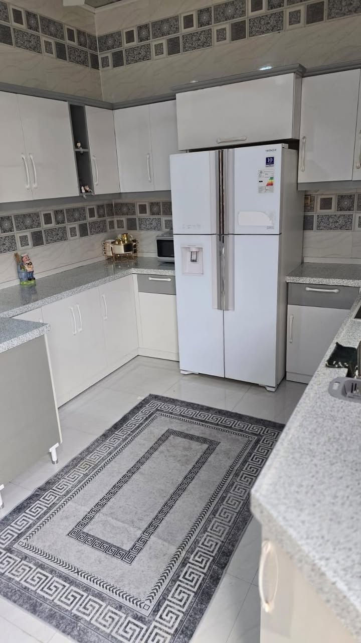 دار للبيع | ام الخيل الثالثة 
~~~~~~~~~~~~~~~~
الموقع | مميز ركن قريب جداً لشارع عشرين
_________________________
المساحه / 100 متر مربع 
الواجهه / 10 متر
_________________________
الدار بناء حديث جداً طابقين كونكريت :
غرفه نوم3/ صاله/ استقبال/ مطبخ/ مجاميع صحيه/  

******************************
للأستفســار _ مراجعـــــة مكتـــب الريادة للعقار
 الكائــن حي الجزائر - مجاور مستشفى الحياة للعيون 
دكتور حسنين .
او الاتصال على الأرقام التالية : 
***********
***********
