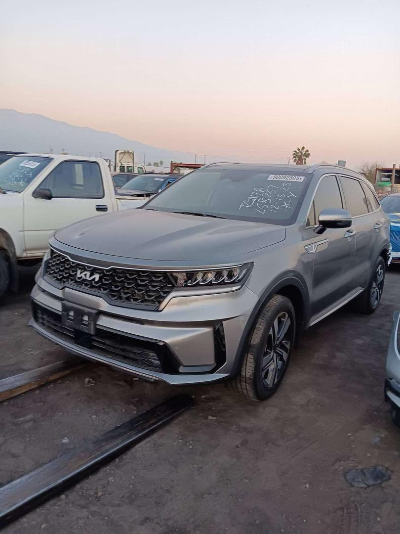 سلام عليكم
كيا سورنتو  هايبرد 
مديل 2024 
حاليا بالإمارات  ابيع واصل البصره 
بالميناء 
حادث كما موضع بالصور فقط 
السعر  240$ وبيها مجال 
للاستفسار ***********

