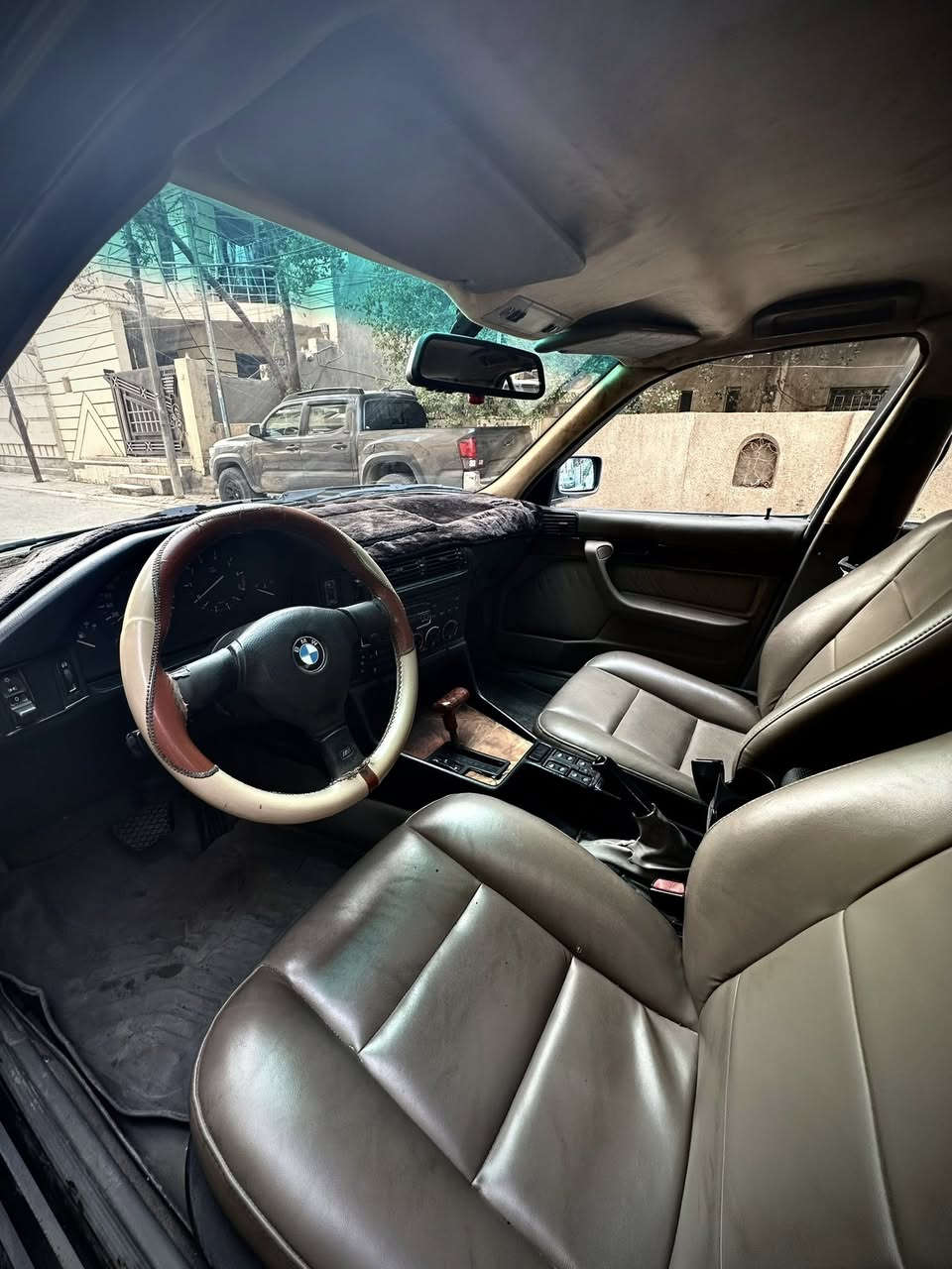 بي ام 525 مسكر اوتو موديل 91
رقم بغداد الجديد هزه جديده 
مصبوغه عام للجماليه
حادث جاملغ خلفي عكس السايق
تبريد ثلج شاشه بلوتوث كشنات جلد السياره مناقصهه شي
السعر 56 وبيهه مجال المكان بغداد الاعظميه سبع ابكار
موجود ماسنجر وواتساب
***********
