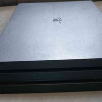 بلايستيشن 4 برو 1تيرا • دراعين • ٣ العاب