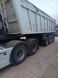 شاحنة • للبيع