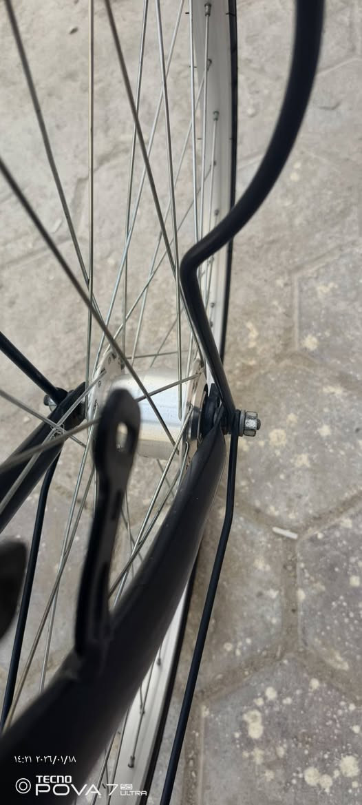 باسكل للبيع نضيف موديل2020 بعده نيكل وبل حقيقة أحلى من صورة نضيف حتى بل مشي اخرس ماكو صوت 
العنوان البصرة الكزيزه
سعر140 بي مجال اتصل وتدلل
هاتف/***********
