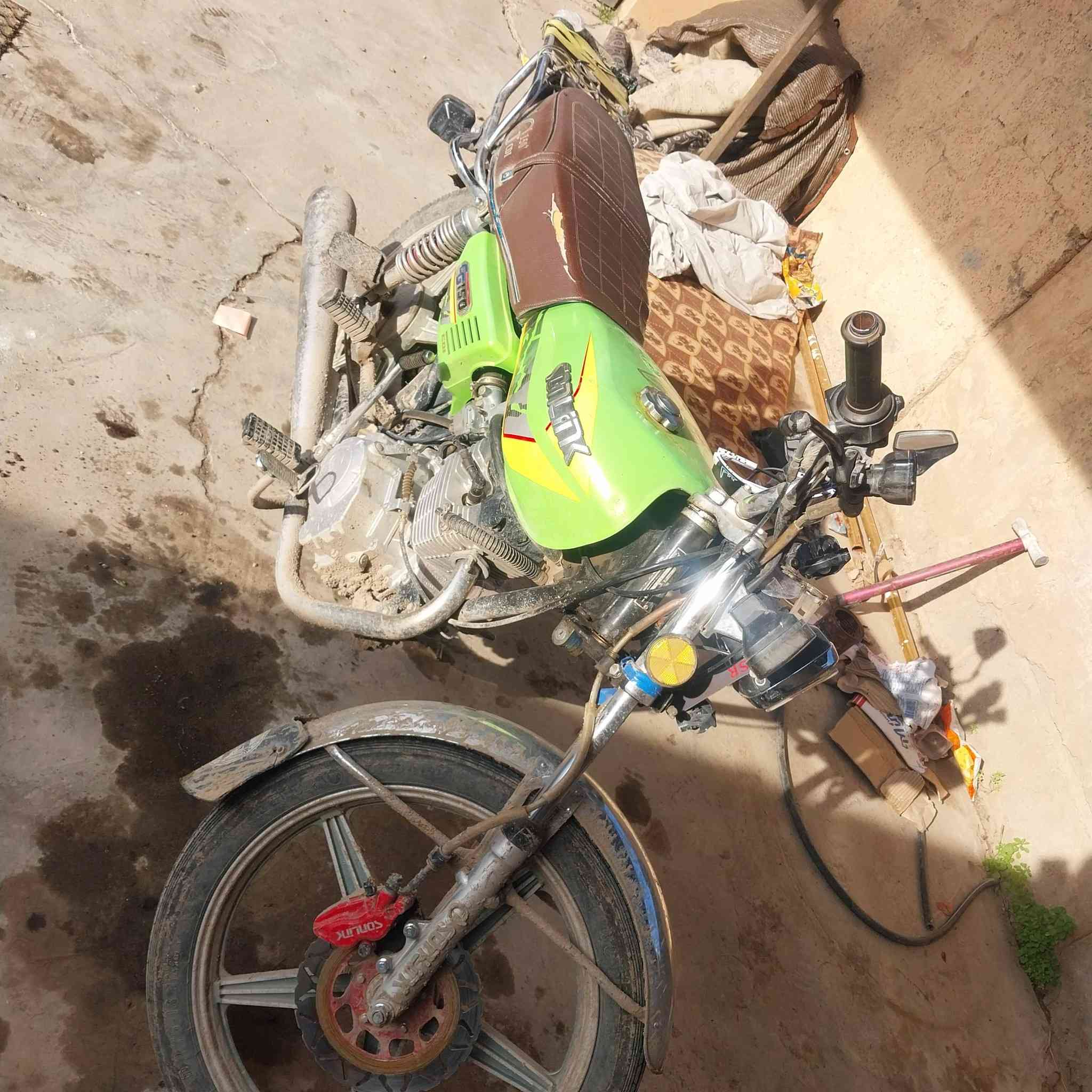 السلام عليكم
سيفان 23 
مراوس  ب 24 وانطي فرق بسيط


**إذا كنت صاحب هذا الإعلان وتريد حذفه لأي سبب، رجاءا أرسل رسالة إلى الدعم الفني**