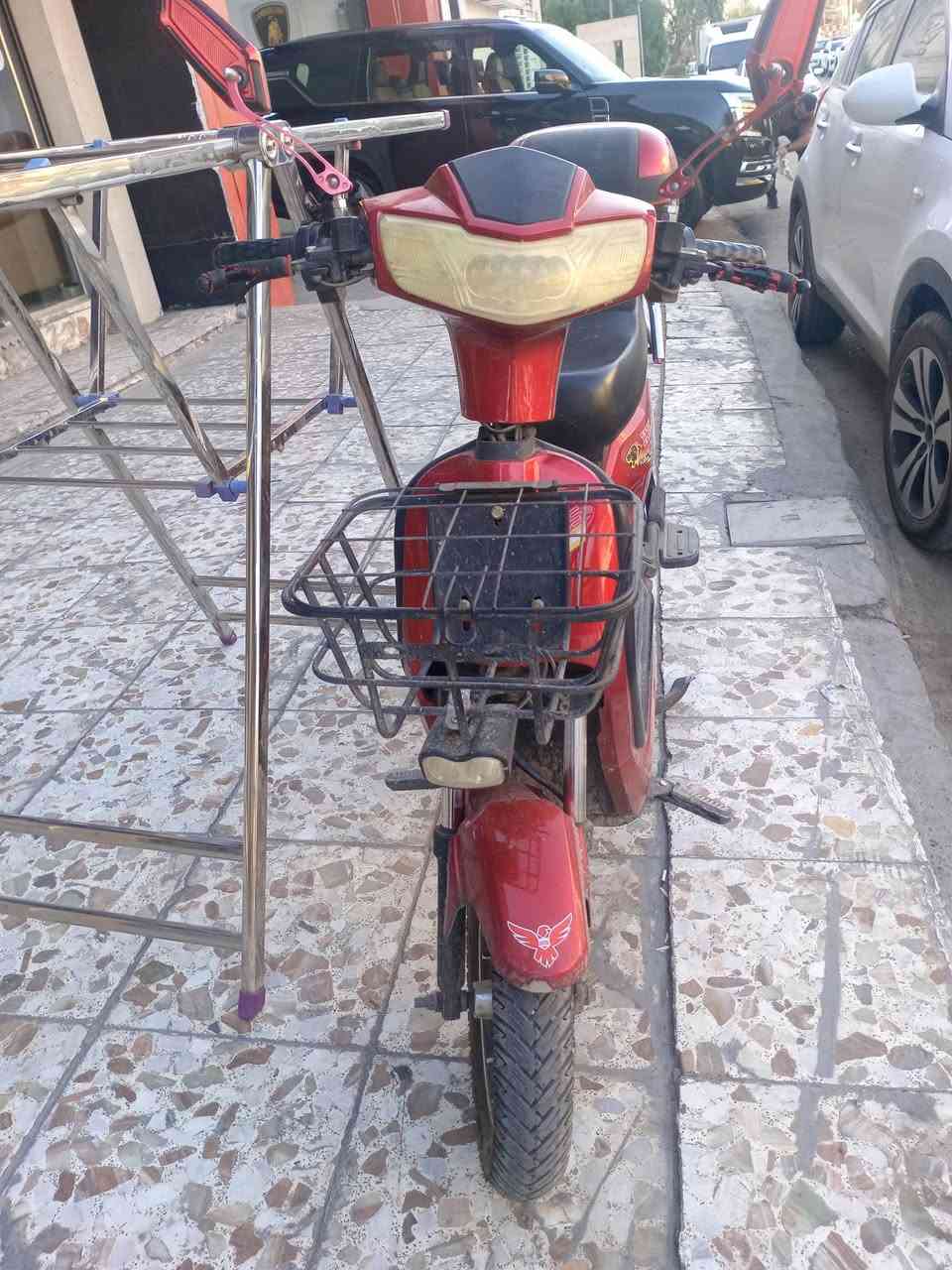دراجه شحن للبيع سرعه ٦٠ خمس بطاريات كبار شغاله كامله سعر ٤٥٠ الف ***********
