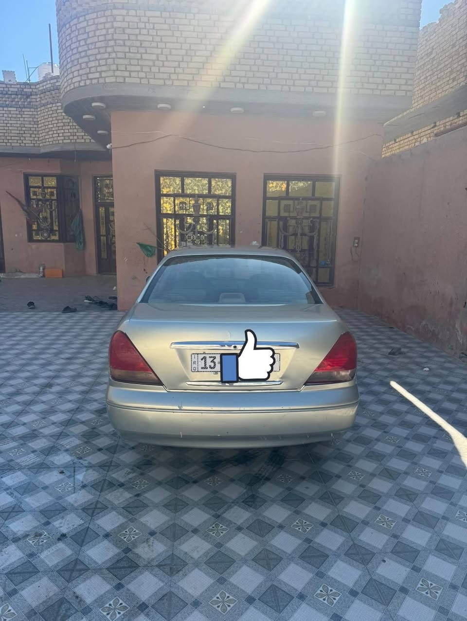 نيسان سني ياباني ٢٠٠٤ 
رقم مميز محركها ١٦٠٠ 
مبدل بيها جاملغ 
سعرها ٨٥$ 
***********
