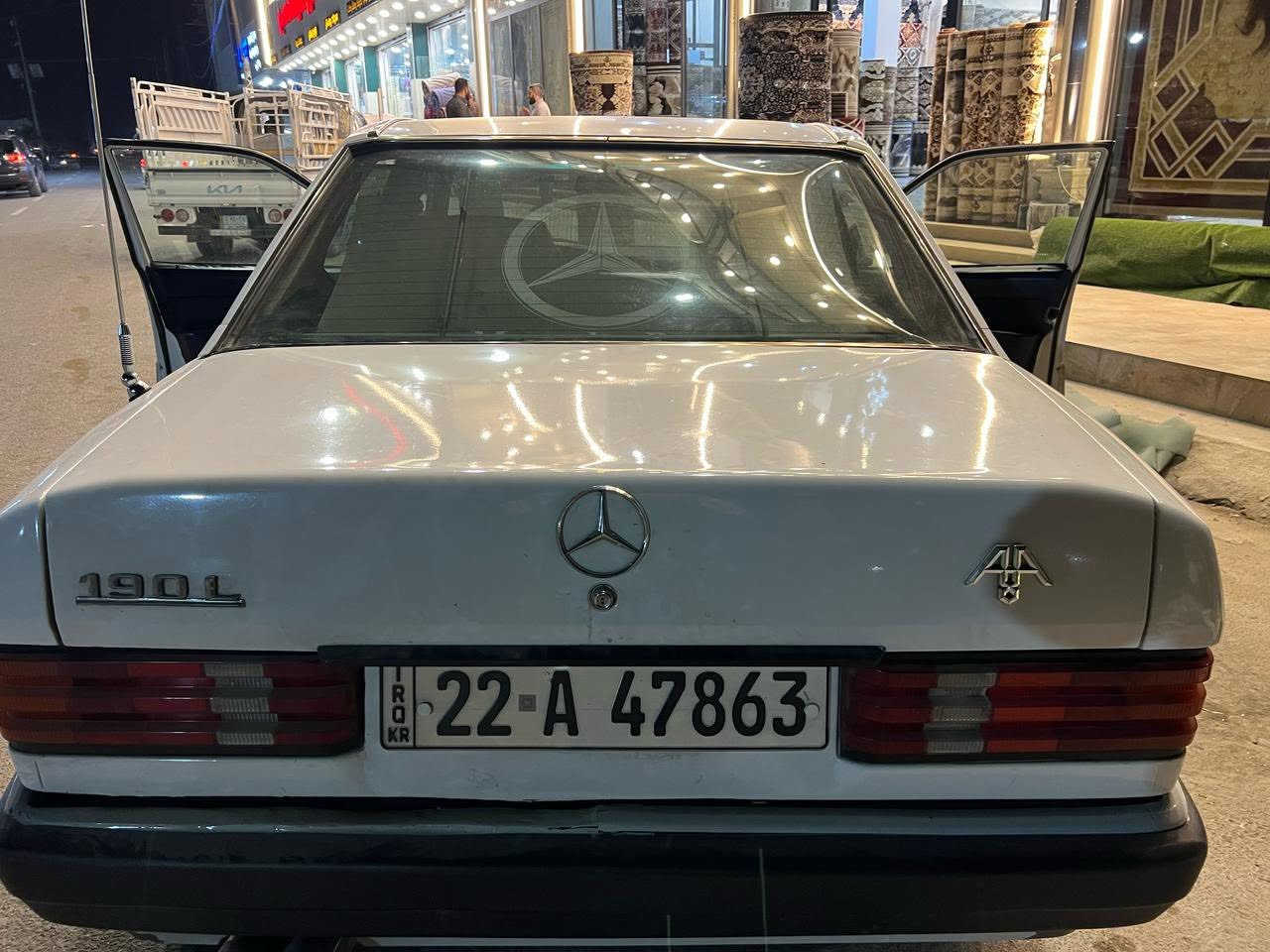 مارسدس 190 طيارين موديل 1990
رقم اربيل انكليزي سنويه بأسمي لل 28

مصبوغة عام 

محرك 2000 عنكبوت  بلادي لا تنقيص ولا تبخير
كير اوتو 
حداديه وقواعد دبلات سليمه
جام امامي كهربائي
تايرات امامي جديد
خلفي نص عمر
تبريد ثلج شرط
بنكه اضافيه للتبريد
نوزلات بلكات ادامه قبل اسبوع
طخه گد شبر جاملغ يم سكن عكس السايق ومثلها بقاعدة الرقم ورا 

سعر 45 

مكاني صلاح الدين / بيجي


**إذا كنت صاحب هذا الإعلان وتريد حذفه لأي سبب، رجاءا أرسل رسالة إلى الدعم الفني**