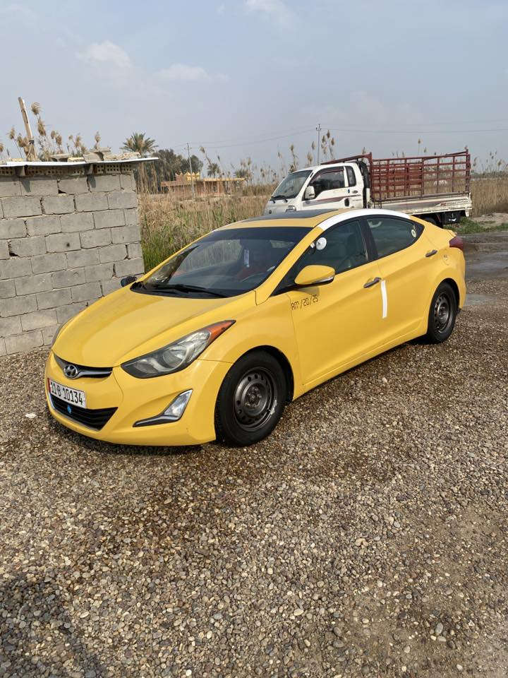 سلام عليكم النتره 2012وارد امريكي حادثه باب الصدر ونفسه مصلحه وبل عراق بدلت البنيت سياره كله ليبل واحد من عده البنيد سياره جاهزه من كلشي كير ومكينه كفاله سياره فو مواصفات دوشمه جديده تخم تاير جديد صدر جديد سياره جاهزه من كلشي شغل وطلع على باب الله سعر 100وبيه مجال ***********
