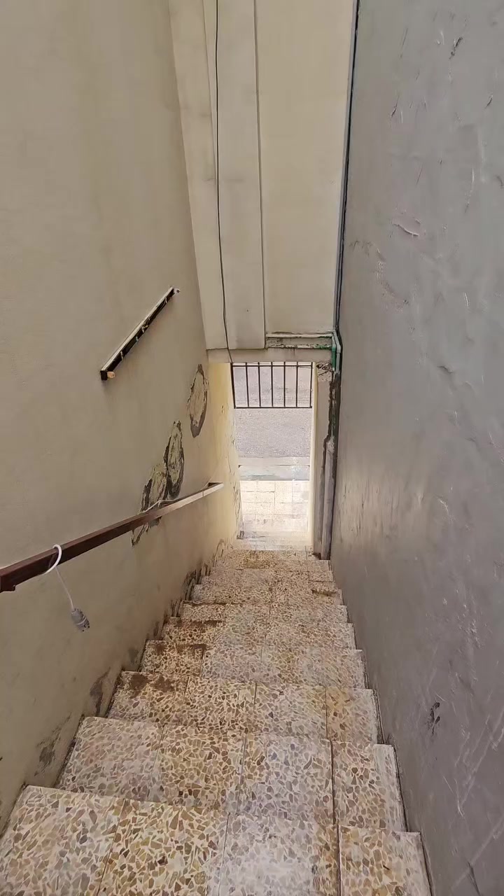 #عروض_ابوادم_للعقار
#للايجار.   #للايجار 
شقه للايجار من ضمن عماره سكنيه في حي السكر 
هول..مطبخ..غرفتين نوم. صحيات 
للاستفسار الاتصال على الارقام أو مراجعة المكتب 
***********
***********
عنوان المكتب حي السكر مقابل مستشفى الخنساء قرب صيدليه البقيع
