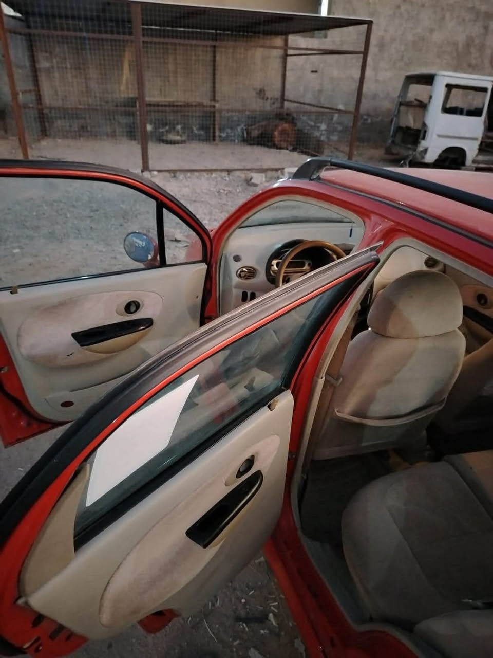 🚗 للبيع: شيري QQ موديل 2012  

اقتصادية – سعر مناسب – استخدام يومي

✔ رقم نجف (إنكليزي)  
✔ السيارة باسم المالك مباشرة  
✔ مكينة وكير بحالة جيدة (شرط الفحص)  
✔ تبريد شغال 100% ❄️  
✔ داخلية نظيفة ومرتبة 👍  
✔ اقتصادية جداً بالوقود  

💰 السعر: 29 وقابل للتفاوض  

📍 الموقع: كربلاء  

📞 للاستفسار الاتصال على الرقم: ( ***********)
