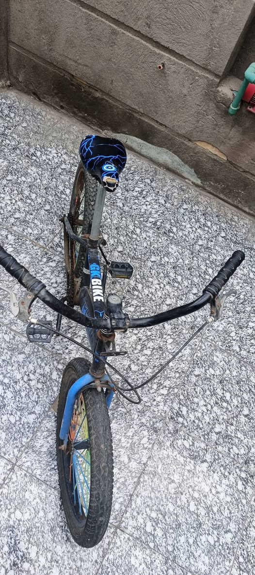 السلام عليكم
بايسكل للبيع 

السعر : 30 الف


**إذا كنت صاحب هذا الإعلان وتريد حذفه لأي سبب، رجاءا أرسل رسالة إلى الدعم الفني**