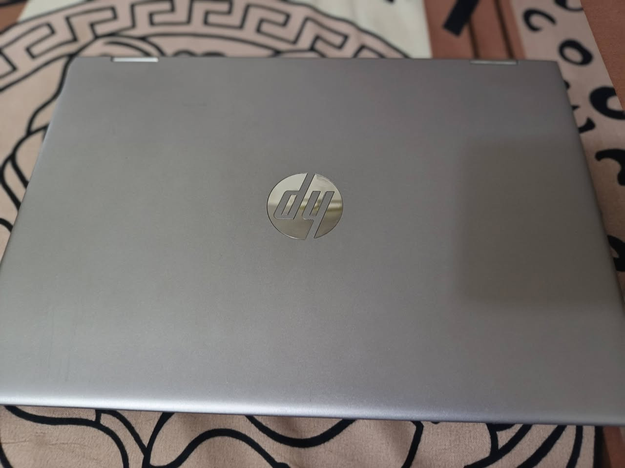 لابتوب HP باله
شبه جديد
قليل الاستعمال 
مواصفات: اسفل في الصورة
الذاكرة RAM 8GB
شاشه قابله الى اللمس والتصفح به 
نظامه ويندوز 10 برو 64 بت
السعر 375 وبي مجال بسيط 
التواصل للشراء عبر الارقام التاليه
***********
***********
مكاني بغداد الشعلة شارع ابو طيارة
