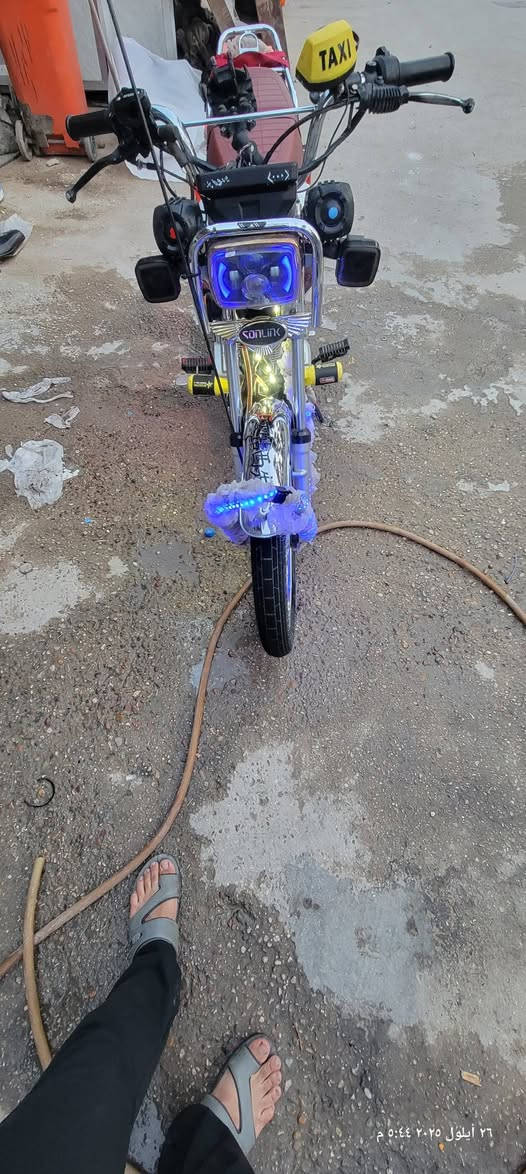 سلام عليكم شلونك شباب دراجة يراني تايكر موديل ٢٠٢٤ تراجة بيع او مراوس حسب قناعة  نضيفة كاملة من كلشي اي نقص مابيهة ماشية ٧٠٠٠ صالنصة رياضي كاربن مكان بغداد حي قادسية  سعر ٧٥٠ الف أو بيهة مجال الطيبين رقم ***********بي واتساب
