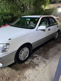 كراون • ٢٠٠١ • مكينة D4