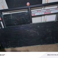 عندي باب وشباج المنيوم جديد الباب محصن وبي كيلون ابو الحاسبة مع كارت ر...