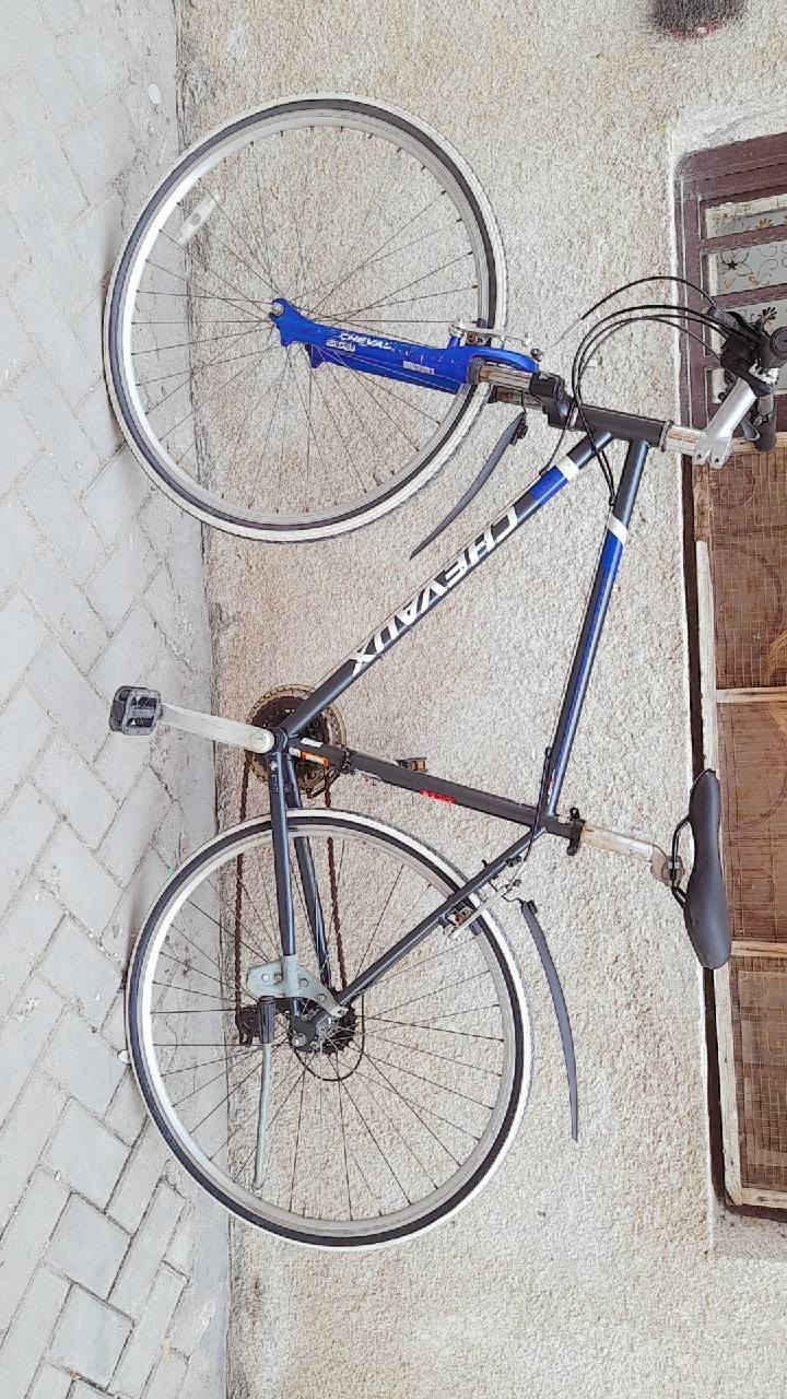 شيفاكس صناعة فرنسية معدن حديد مخفف ارتفاع عالي حجم الإطار 700c x32 دبل أمامي شغال  سستم شيمانو تورني 8x3 دراجة وضع حاوية مستخدم اهنا وكامل من اي نقص بالحقيقه بعد احلى مكاني بغداد مدينة الصدر السعر ١٤٠ إتصال وتدلل ***********
