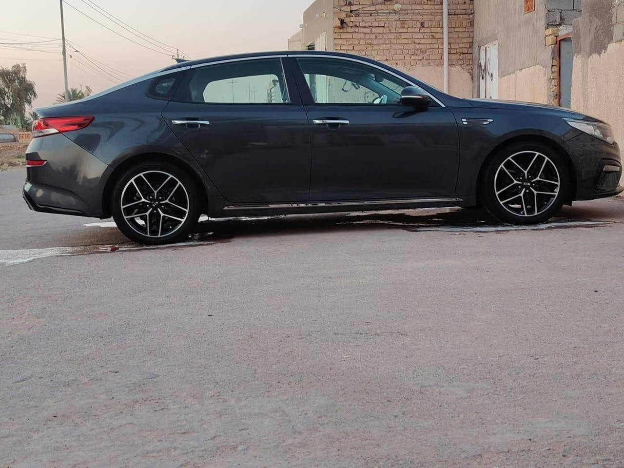 سلام عليكم
k5 2019 البيع
مكينه 2000دوش بانزين اصل
فول مواصفات 
هاندبريك دكمه
رادار جانبي
رادار مامي
تبريد قطعتين
لايت وبكلايت LED زنون بلادي
تحديد  مسار
حساس مامي خلفي
كشن كهربائي جلد 
بصمه+تحكم مقود جيهتين
عداد المسافه (170)-الف Km
دفايه كشن كشن وستيرن
دخول ذكي
نضام ترحيب
يدات نيكل 
رقم بغداد نكليزي تحويل ثاني يوم
المكان السماوه 
*********** الستفسار
