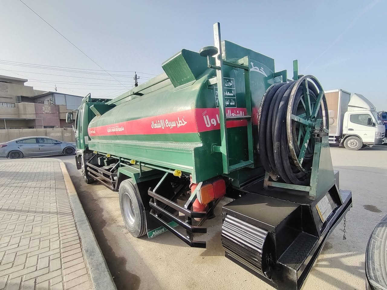 سلام عليكم هينو طيره للبيع
تنكر وقود حمولتها ٧٨٥٠ سلامتها ٧٠٠٠لتر سياره جاهزه للعمل مكانها بغداد الاستفسار ***********-***********
