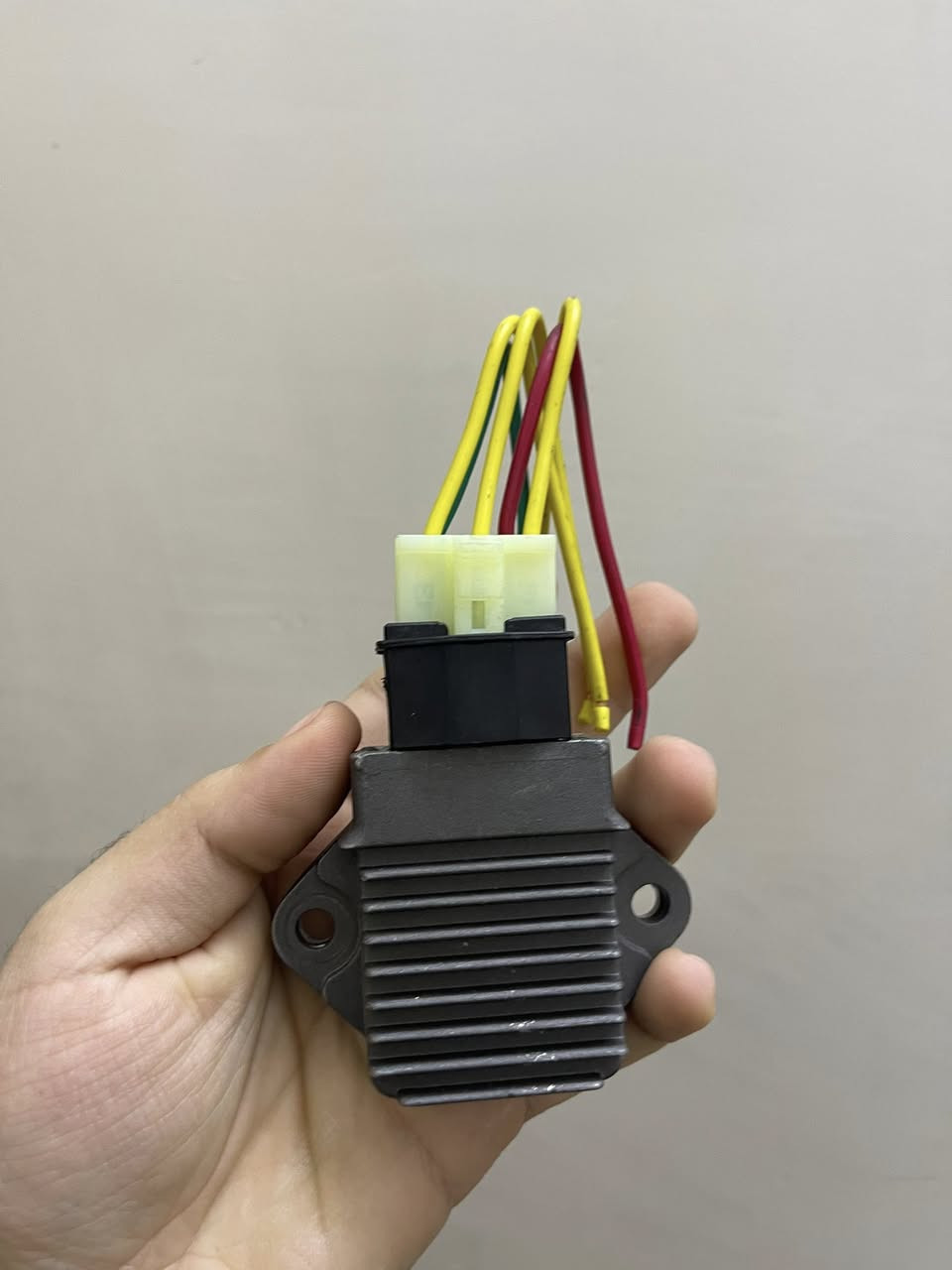 السلام عليكم
هوائيات هارلي السعر ٤٠ الف
عقل ستد بلادي فصله السعر ١٥٠ الف
كفر فج بريك امامي vtx1300 ٣٥ الف
بنز دراك ستار خلفي ١٠ الف
كتف شحن شادو مع الفيشه ٢٠ الف 
كفر خناك كابريتر نيكل ٢٠ الف
فلتر شوته تزويد ١٠ الف
كفر هورن نيكل ١٠ الف 
نوزلات سوزوكي بوليفارد ٥٠ الف 
ستيرن شادو بدون لقم ٧٥ الف 
 لاصق مانع صباب خوذه ٥ الف 
-----
مكاني بغداد ويوجد توصيل 
***********
