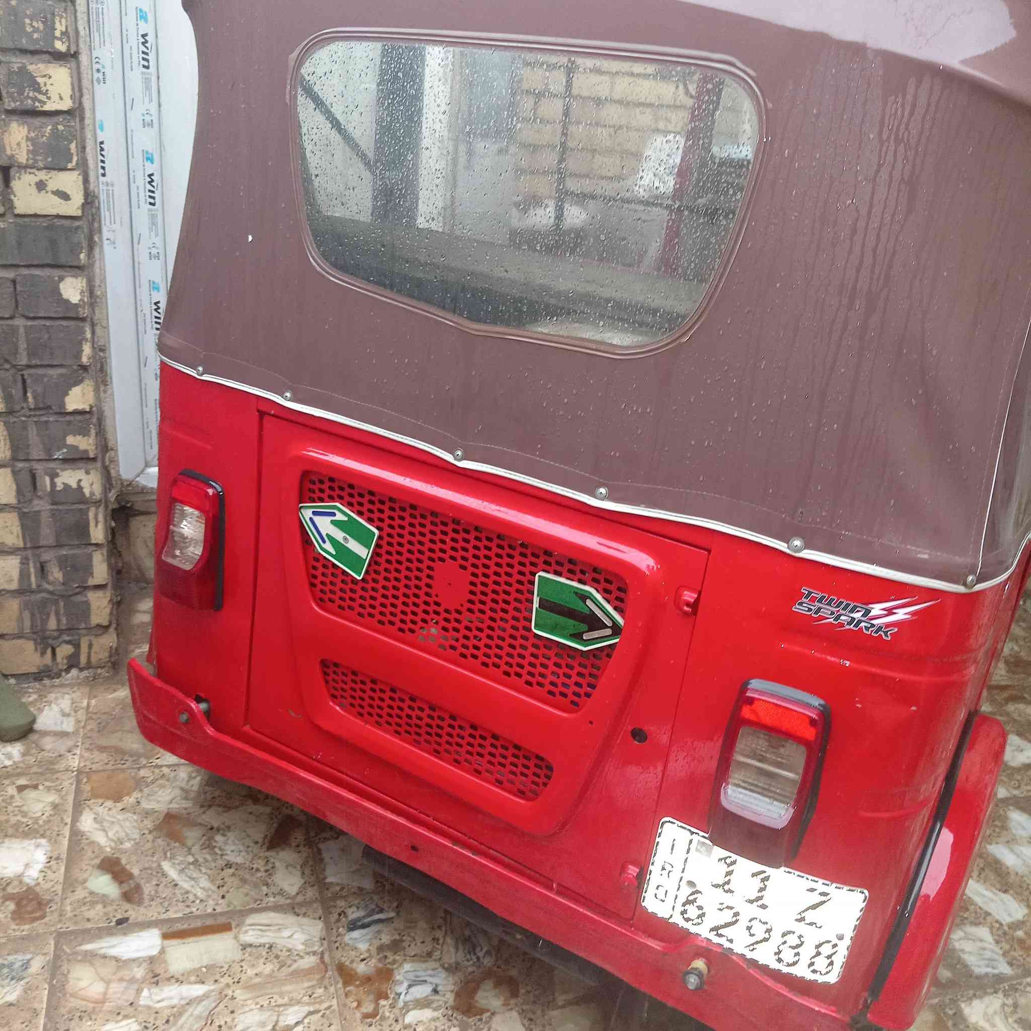 السلام عليكم تكتك للبيع 2021 نهاية سنة 2021 محسوبة علئ 2022  سعرها 7400 وبيها مجال حق الجية *********** تواصلو ويانة على هذا الرقم والعنوان بغداد البياع حي التراث
