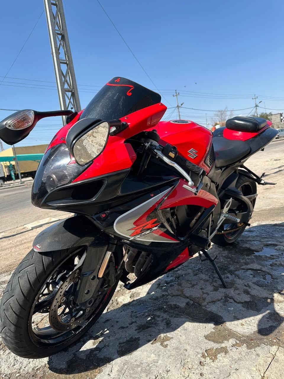 السلام عليكم جكسر للبيع موديل 2007 مكينه 750 كفاله عامه مكاني بصره شراي اتصل ***********
