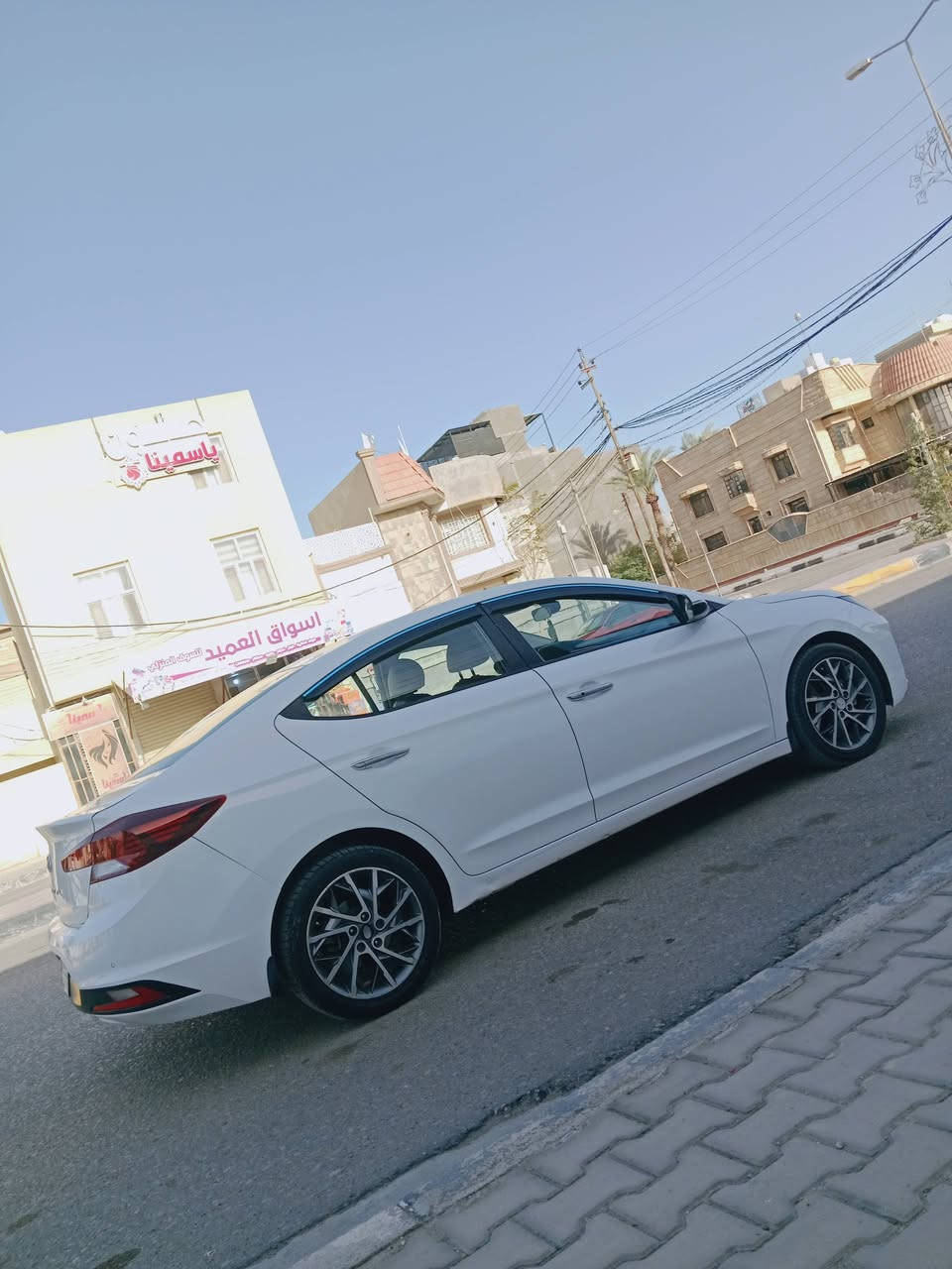 السلام عليكم النترا للبيع موديل 2019 وارد خليجي كفاله عن الضربه والتبديل والصبغ كفاله عامه مكينه ما مفتوحه دوش حجم الماكينه 2000 مواصفات بصمه قطعتين تبريد تحكم ستيرن حساسات خلف امامي شاشه فتحه حداديه تخم تاير تبريد ثلج العنوان كربلاء السعر.    157.  بيها مجال رقم.     ***********     الهاتف
