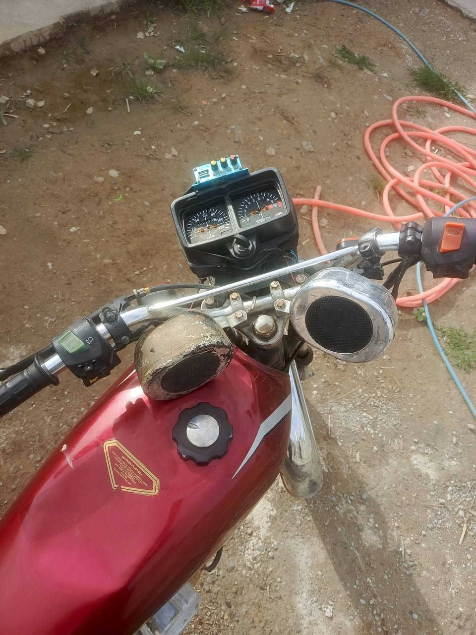 للبيع او مراوس حسب الغناعه ماطور خمسه كير محرك شرط كهربيات كلهن شغاله ابثري شغال تايرات جداد 
السعر 325 وبي مجال مكاني كركوك واحد حزيران الستفسار عله هاذه ***********
