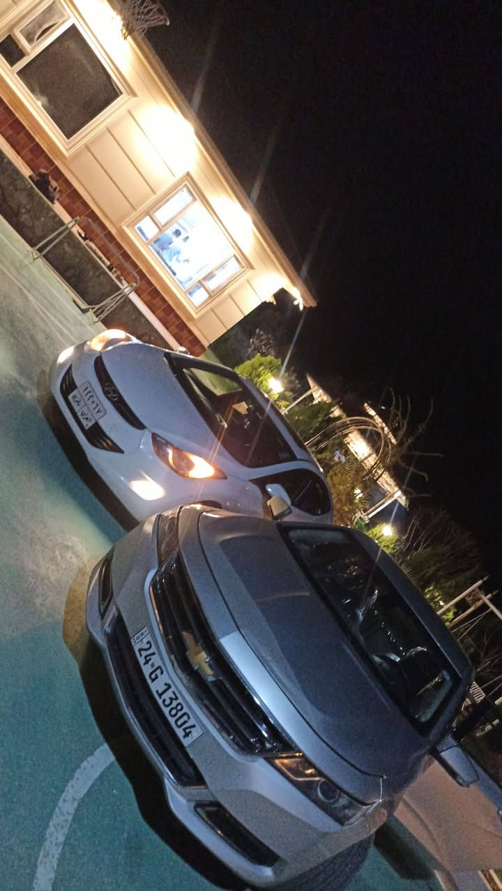 النتره خليجي  محرك مامفتوح  بيها جاملغ كدام يسار بدون دواخل ونص جاملغ خلفي يمين بدون دواخل  ***********
بيها ملاحذصات بارد
