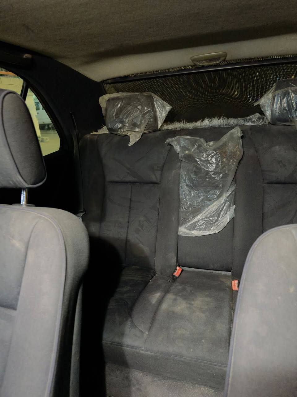 السلام عليكم
مارسدس ام عيون موديل 1998
محرك vالمرغوب سته اسلندر 
رقم صاحب السياره ‭0783 861 5768‬
مكان السياره البصره 
اتصل وسأل عن باقي الفاصيل 
السعر 85$وبيه مجال بسيط 
مكلف بلنشر
