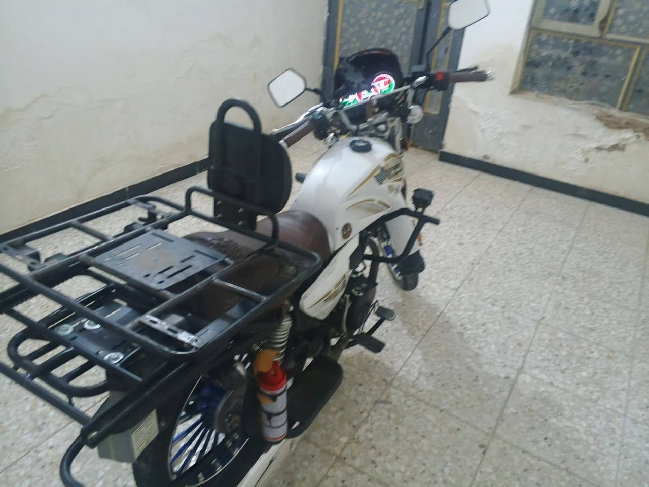 سلام عليكم سونلك موديل 2026 للبيع محرك 200 cc الدراجة خير من الله مكفولة رقمها نجف مشروع وطني وين ما تريد بالعراق احولك بيها لوحتين مشتغلة دليفري قليل محتاج فلوس سعرها مليون و800 وبيها مجال مكاني بغداد الاتصال ***********
