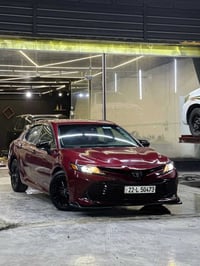 كامري 2018 دخول كلين  بالعراق بيها اقل شبرين بالبنيد  كفاله من كص وضرب...