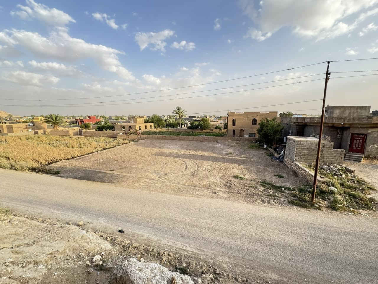 قطعة أرض للبيع في قضاء الرمانة منطقة الربط قرب شك الهوا الطول ٣٦ متر والعرض ٣٥ المجموع الكلي لمساحة الأرض ١٢٦٠ متر مربع متوفر كافة الخدمات للأرض من ماء وكهرباء وتبليط مكفوله من كص او توسعه  للاتصال ***********

