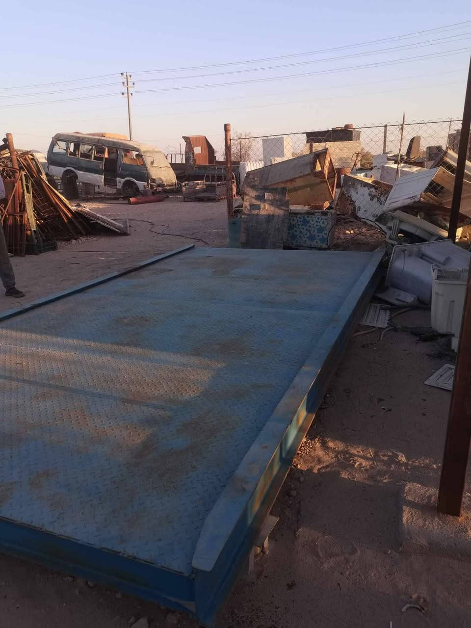 سلام عليكم كبان لبيع طول 5امتار 
عرض مترين  ونص
مكاني ناصريه شراي اتصل ***********
