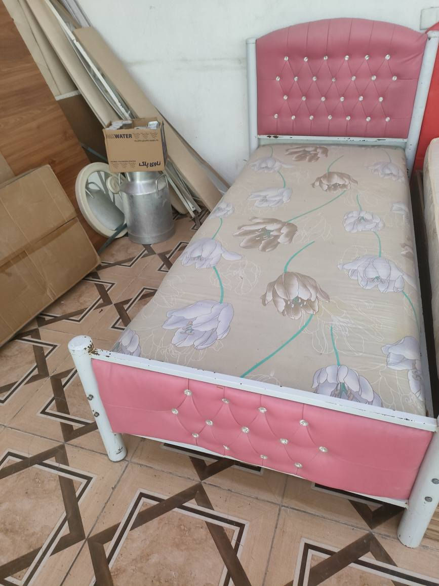 کۆمەڵێ ئەشیابەردەستەنرخیان جیاوازە
بۆپەیوەندی***********سلێمانی السليمانية, العراق
