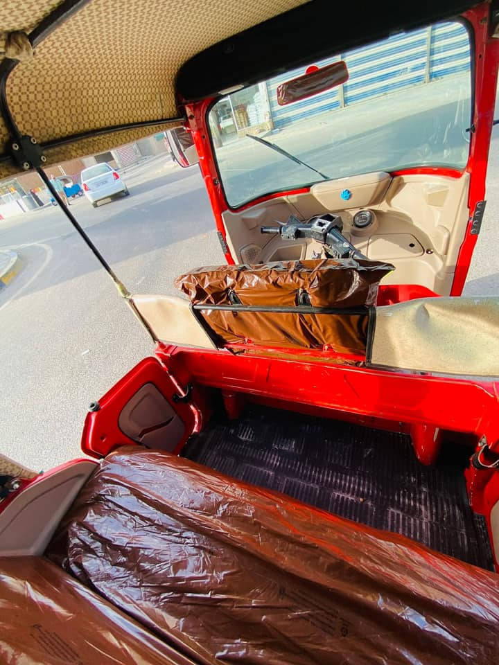 سلام عليكم تكتك موديل 21 رقم بغداد تحويل ثاني يوم عنوان بغداد حي اور سعر ٦ونص الله شاهد لو ما محتاج ما بيعه بس مستعجل والله قم لهاتف ‭٠٧٧٤ ٨١٨ ٩٢٩٠‬
