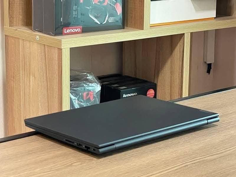 لابتوب ڰيمنك ومونتاج سوبر سلم🔥🔥🔥
💼 Lenovo ThinkPad K14

لابتوب عملي بموصفات مرتبة وسعر مناسب جدًا 🔥

✨ إذا تريد جهاز سريع للشغل، الدراسة، الأوفيس والتصفح فهذا الخيار ممتاز 👌

🔹 Ryzen 5 5600

أداء قوي وسلس بكل الاستخدامات

🔹 رام 8GB DDR4

يفتح برامج متعددة بدون تعليق

🔹 SSD NVMe 256GB

🔹 كرت الشاشة:

AMD Radeon Vega 7

4GB Shared

كرت خارجي 1GB 🎮

سرعة إقلاع وتشغيل ممتازة ⚡

🔹 شاشة 14.1 FHD

دقة عالية وصورة واضحة جدًا

🔹 كرت Vega 7

يشغل برامج التصميم الخفيف والمشاهدة بجودة ممتازة

✔ تصميم نحيف وأنيق

✔ شحن سريع Type-C

✔ بطارية ممتازة للاستخدام اليومي

💰 السعر: 375,000 ألف دينار فقط

🔥 عروض قوية وموديلات متنوعة وصلت حديثاً إلى مكتب الريادة للحاسبات 🔥

💻 لابتوبات عملية، دراسة، تصميم، هندسة، برمجة واستخدام يومي

🎁 والهدايا مع كل لابتوب : 

🖱️ ماوس مجاني

🖤 باد ماوس

💼 حقيبة لابتوب

🛡️ ضمان شهر كامل على الأجهزة

📌 أجهزة Dell / HP / Lenovo

📌 معالجات حديثة من الجيل السادس إلى الثاني عشر

📌 أجهزة Workstation وكروت شاشة احترافية متوفرة

📌 فحص كامل قبل البيع وضمان على الأجهزة

📞 للاستفسار والحجز واتساب: ***********

او هنا عبر التليگرام @Hf_Yy5
