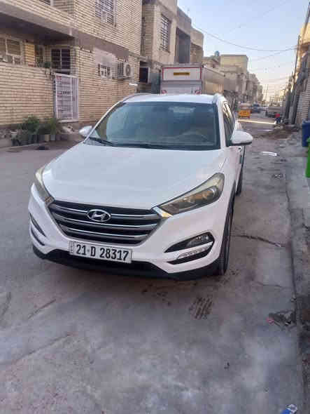 السلام عليكم
توسان موديل 2018
رقم سليمانيه باسمي 
مكاني بغداد الجديده 
بيهه صبغ قليل بلباب الخلفي والبنيد الصبغ مكانات كلش قليل الصبغ مكشر 
كير مكينه تبريد حداديه تمام 
تخم تاير وباتري قبل اسبوعين شادهن
ماشيه 116
سونار موجود بلمنشور 
اخوان مامتواجد بآلفيس موجود رقم اتصل عليه واذا ماعندك رصيد رمشلي اخابرك واني خادم
السعر 175 
***********
***********
