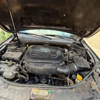 جيب لاريدو ٢٠١٩  السيارة بأسمي مكينة مال ٢٠١٤ صار اسبوعين من شديتها جد...
