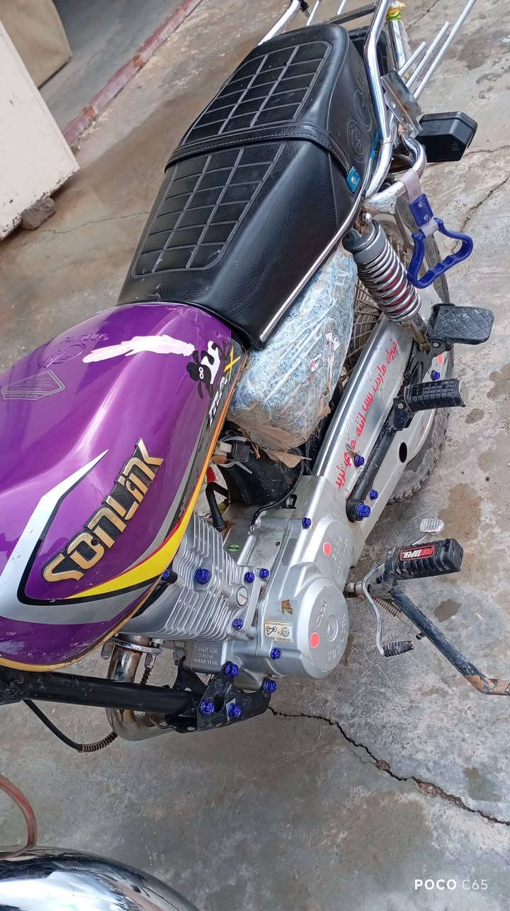 سلام وعليكم موطور للبيع24 تايكر سولنك خمسه كير محرك ما مفتوح فول نشاط مابي اي نقص     السعر 480وبيه مجال للاستفسار ***********المكان الضلوعيه
