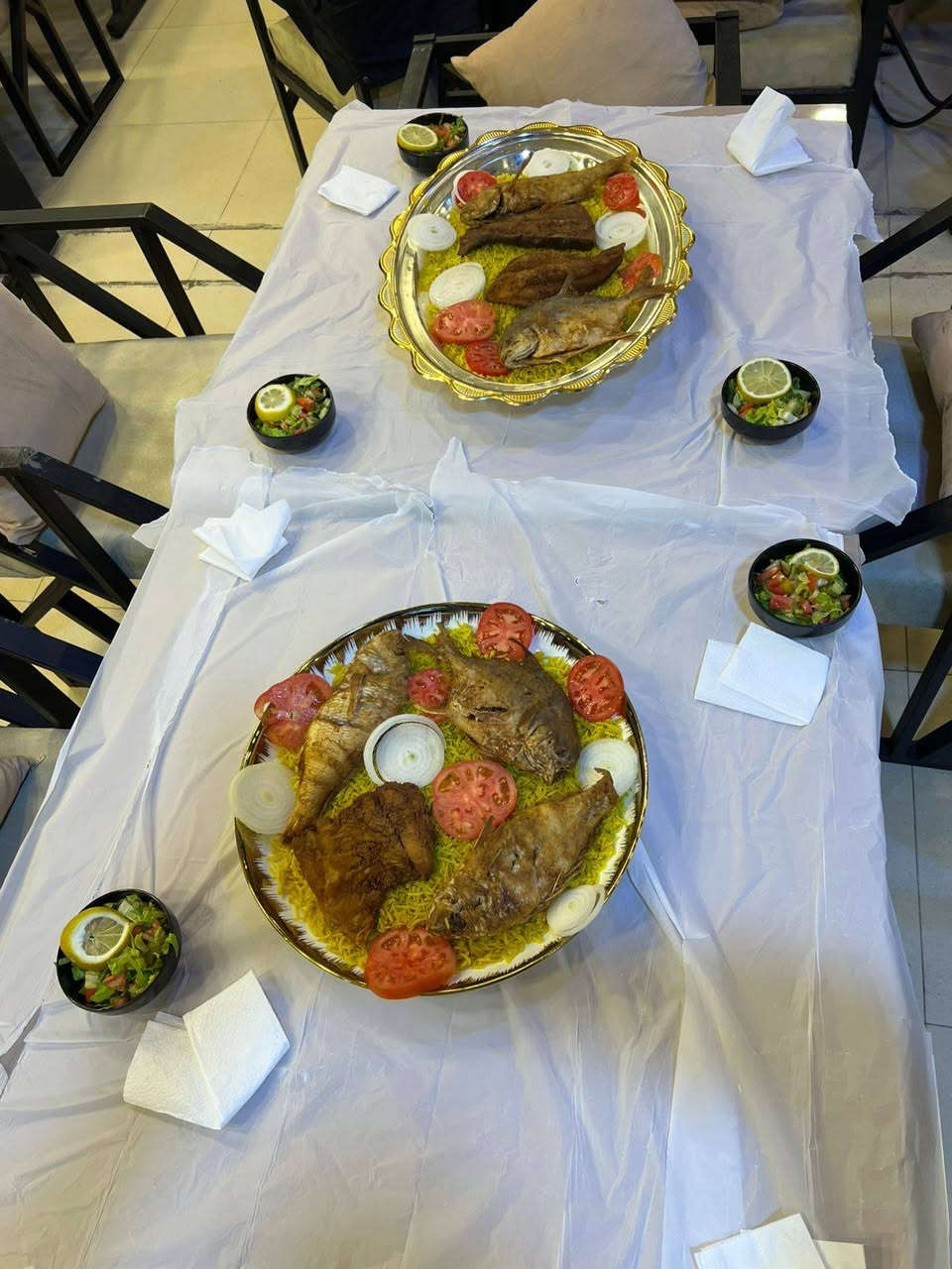 اهلا"وسهلا"بكم في البيت البحري
االموقع :الرمادي شارع المستودع مقابل مترو ماركت 
#اكلات بحريه مميزه 
و اكلات ايطاليه 
و قسم غربي متكامل 
يوجد اراكيل باطعام مميزه
تنشرفونه من الساعه ١٢ضهرا" الى ١٢ ليلا" 
للحجز و الاستفسار :***********
