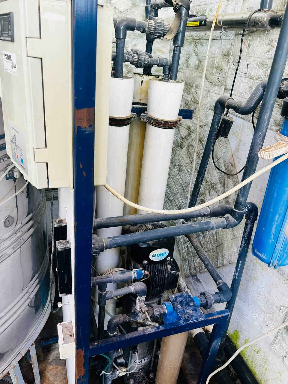 منظومة ماء نظيفه تصفيتها ميه بل ميه شرط شغاله تجي تشوف ميها وتفحصو وين مايعجبك تصفيه الف لتر بل ساعه بدون تانكي فقط المنضمه للستفسار اتصل ***********
