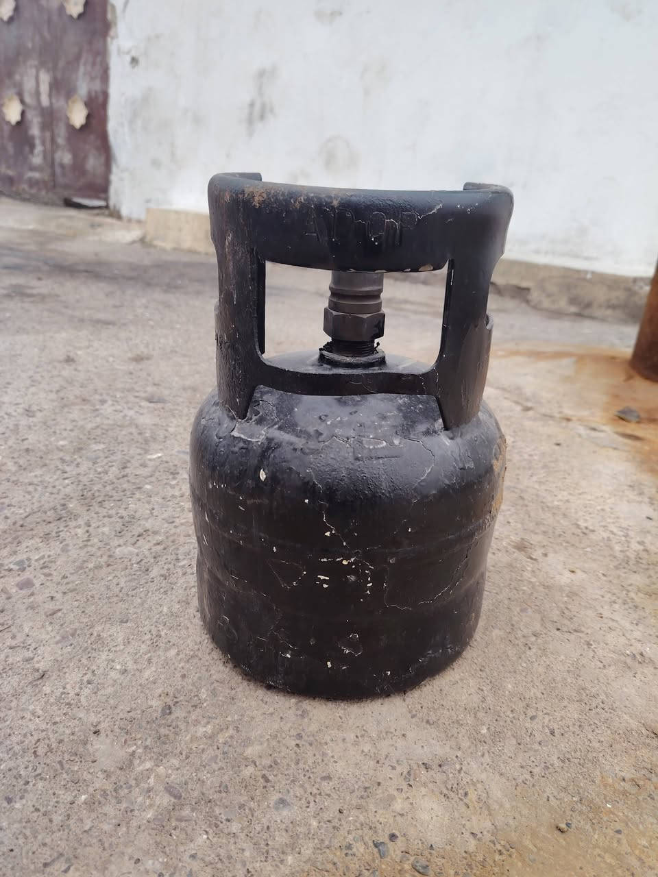 قنينا غاز زغيرة للبيع السعر 15الف قفلها الشراي يتصل عل رقم
***********
