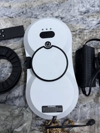 روبوت تنظيف النوافذ • جديد • مع ملحقاتها