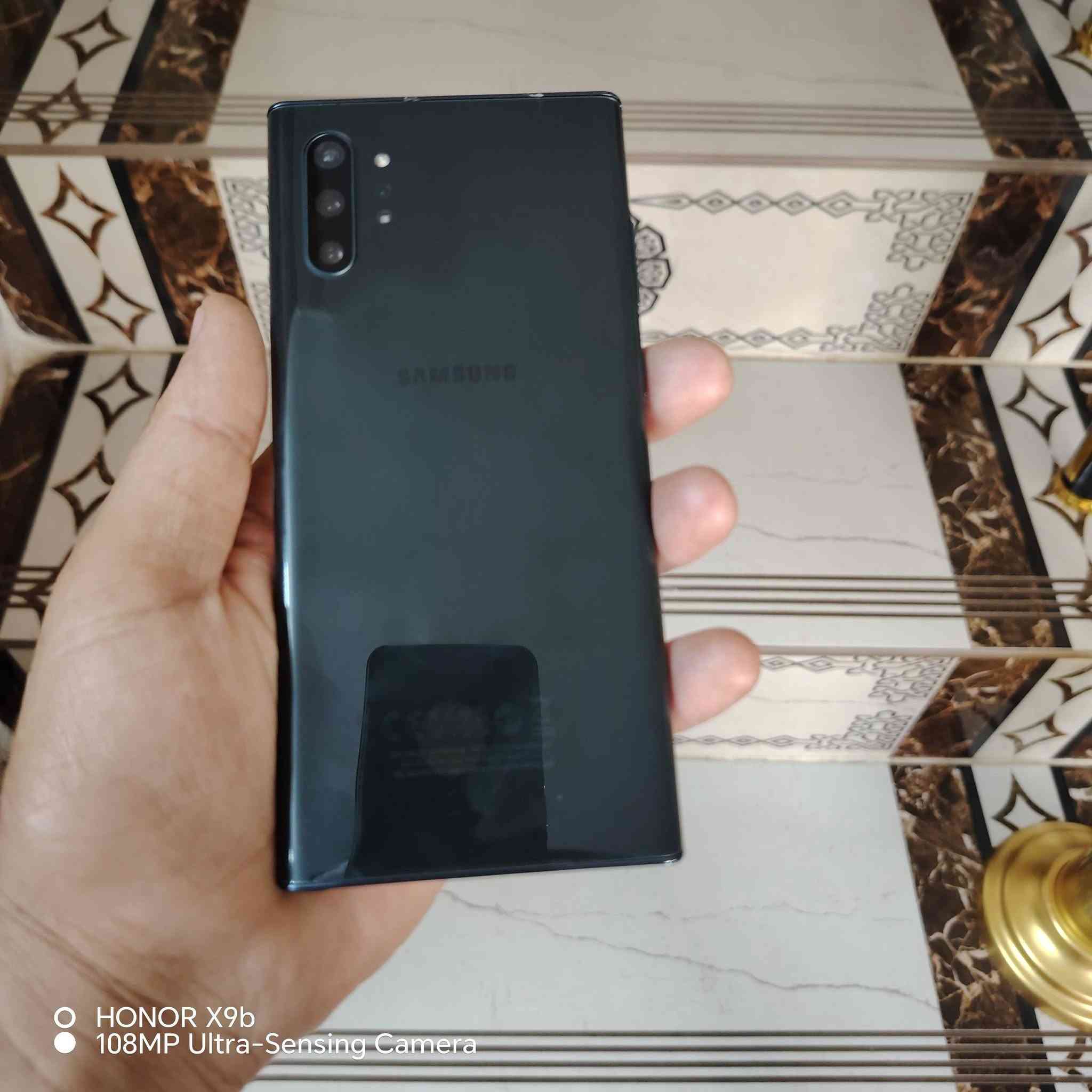 لبيع جهاز نوت 10 بلص فول نضافه مبدل شاشه فقط السعر 250وبي مجال لاتصال ***********

