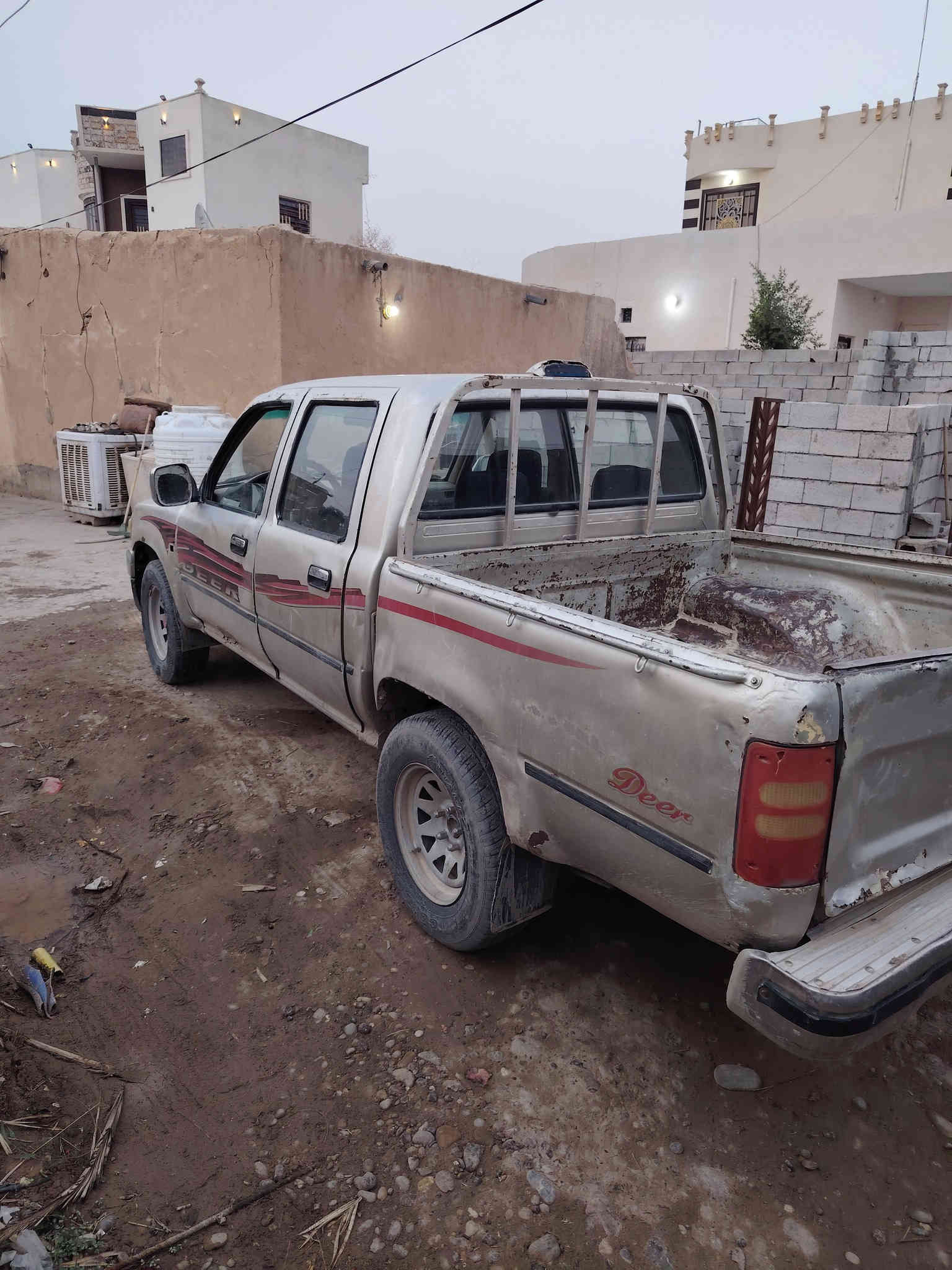 السلام عليكم سوبر دير حبل ما مسجل كير شرط محرك بدايت بخار بدون صرف صدر وتخم تاير جديد كهربيات كلهة شغالة كشر حلو جام كهربائي شغال تفءة شغالة سيارة تكرة سلف ترايك وين معجبك فقط الداخل شوية تعبان السعر ١٩ وبيها مجال بصيط مكان السيارة العلم قريت الربيضة ***********) ***********
