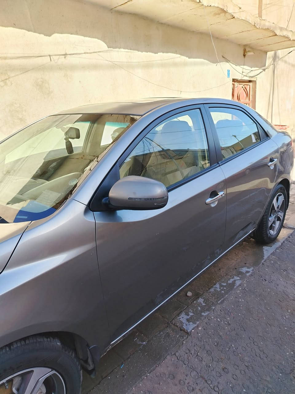 سيراتو خليجي 2013 فول للخير تشغيل بصمه تنته كامره بلاديه دواسات كروم ابواب بصمه كرومالسياره جاهزه حداديه قبل سبوع امبدله تخم تاير كير او محرك كفاله تبريد  بيهاباب عكس السايق امبدل السياره رقمها ذي قار بسمي مكاني  بصره معقل السياره رايدها 100
هاتف ***********
