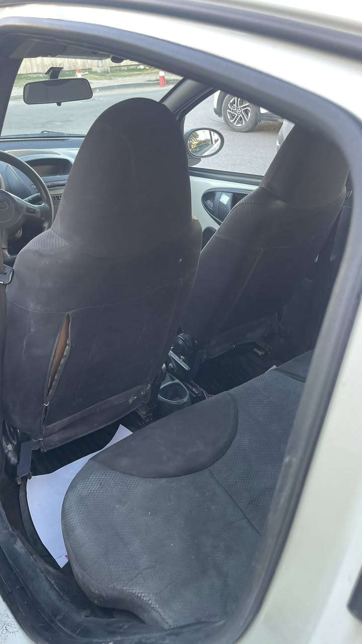 السلام عليكم. 
بي واي دي 
2012 
بغداد بسمي 
كير عادي 
مكينة وكير مكفولة 
تحويل مباشر 
مكاني بغداد حي الجامعة 
***********
السعر 30 وبيهاا مجال
